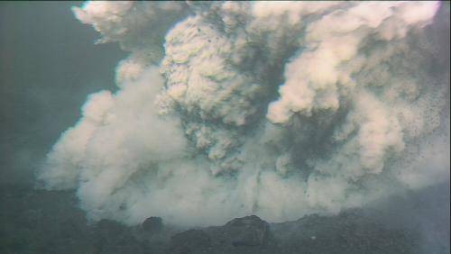 日本NW-罗塔1火山