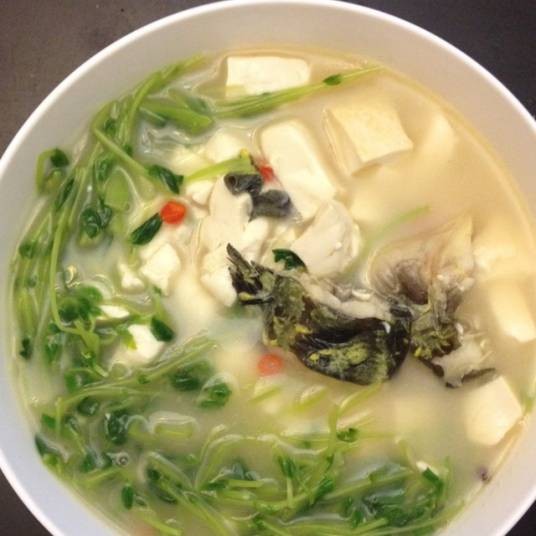 黄骨鱼炖豆腐
