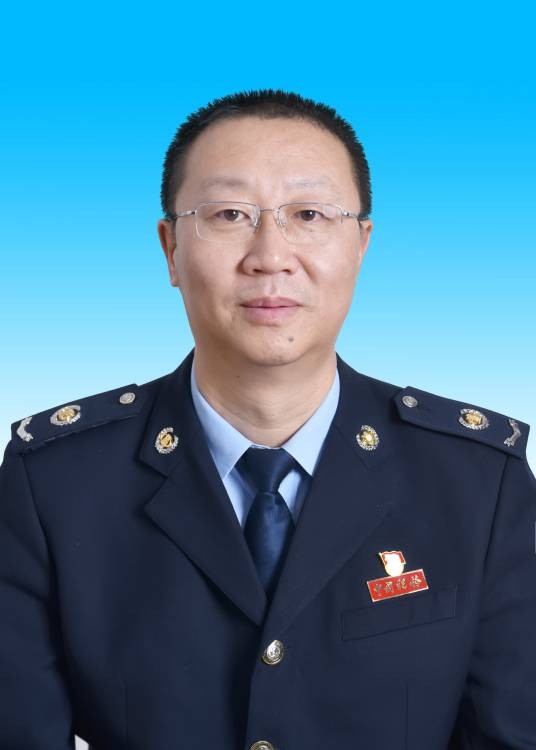 康永忠（国家税务总局新疆维吾尔自治区税务局党委委员、副局长）
