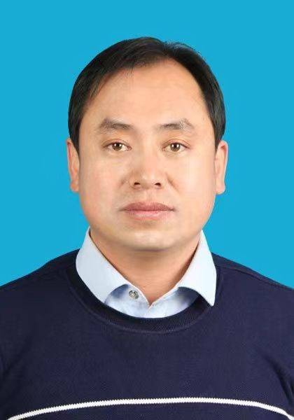 宋亮（甘肃省定西市陇西县文体广电和旅游局党组成员、体育运动中心主任）