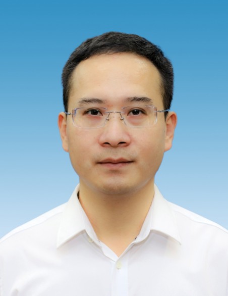 周立华（江西省上饶市鄱阳县财政局党组成员、副局长）