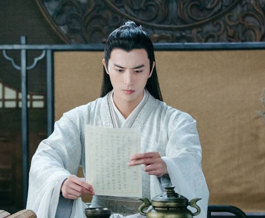 君临渊（小说《神医凰后》及其衍生作品中的男主角）