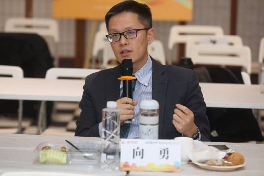 向勇（北京大学文化产业研究院院长、联合国教科文组织乡村创意与可持续发展教席主持人）
