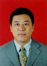 冯晨（吉林省广播电影电视局原党组书记、局长）