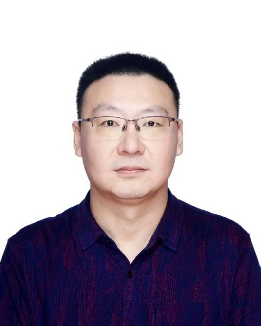 赵文龙(四川省攀枝花市委常委、统战部部长,市委市直机关工委书记)