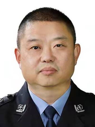 王晓东（济南铁路公安局济南公安处原党委委员、副处长、二级高级警长）