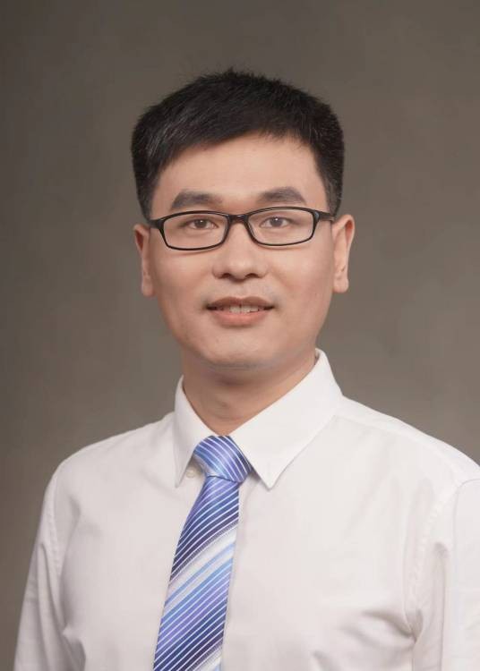 王功伟（武汉大学化学与分子科学学院硕士、博士生导师）