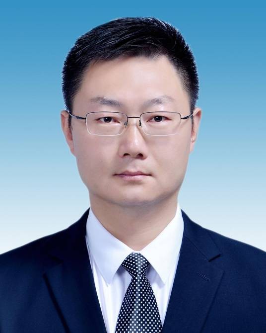 张瑜（湖北省荆州市江陵县委常委、常务副县长）