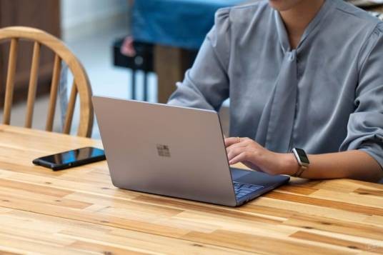 Surface Laptop 13英寸