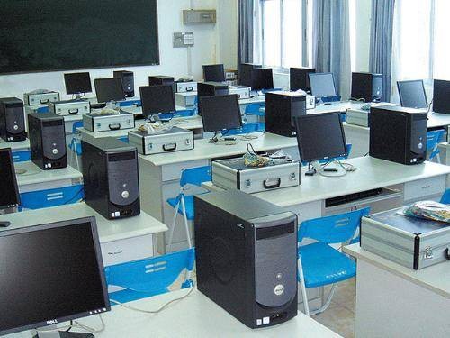 嵌入式技术学院