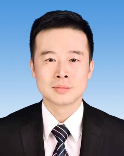 李拓（中国冷水江工业中等专业学校校长）