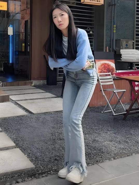 汶贝君君