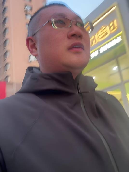 西瓜哥孙洋