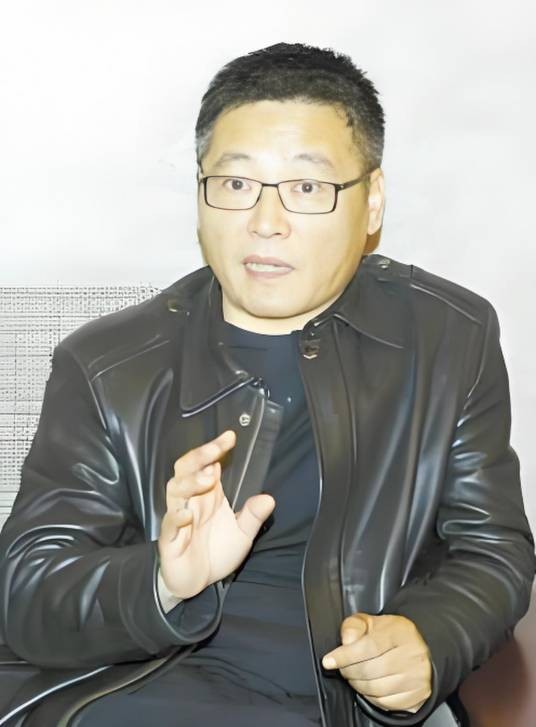 周成江