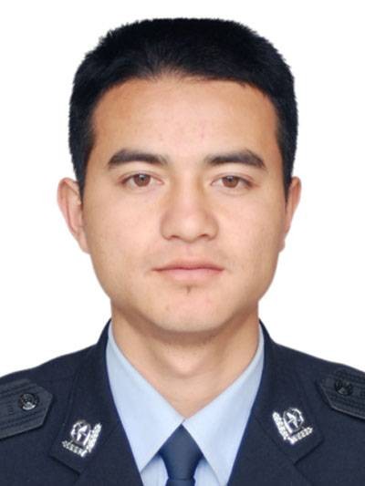 宋祖荣（云南省保山市龙陵县公安局党委委员、副局长、交通警察大队大队长）