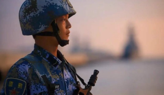 中国海军24小时