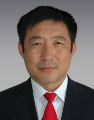 商铁成