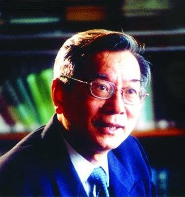 黄天骥（中山大学中文系教授、中国古代戏曲史研究家）