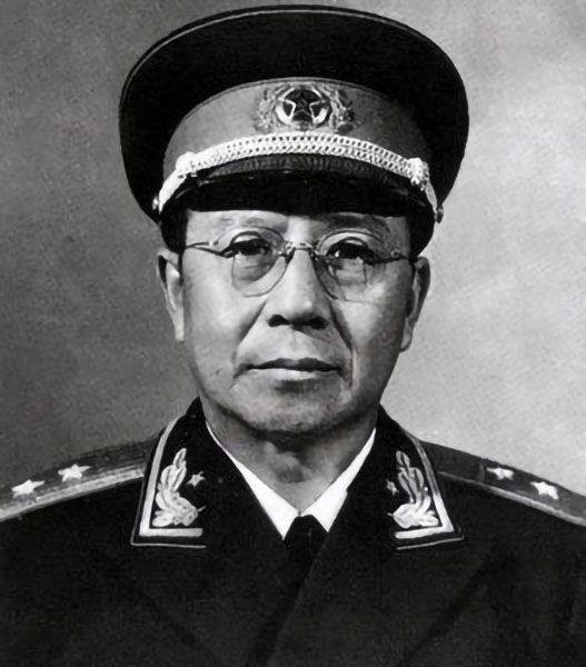 贺诚（中国人民解放军中将、原总后勤部副部长）