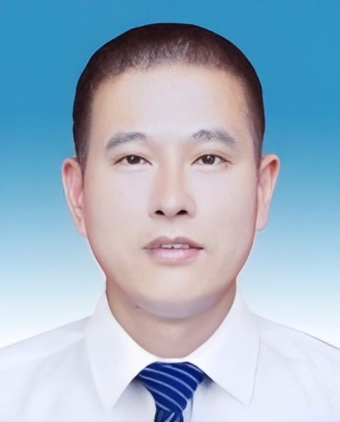 谭宗明（江西省赣州市全南县南迳镇党委政法委员、人武部长）