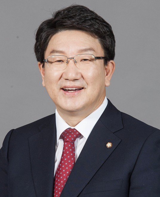 权性东