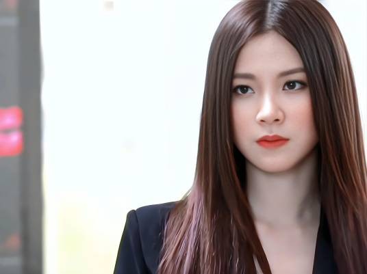 Nira（泰剧《吹落的树叶》的角色）