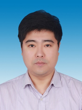 赵富林（山东省龙口市行政审批服务局党组成员、副局长）