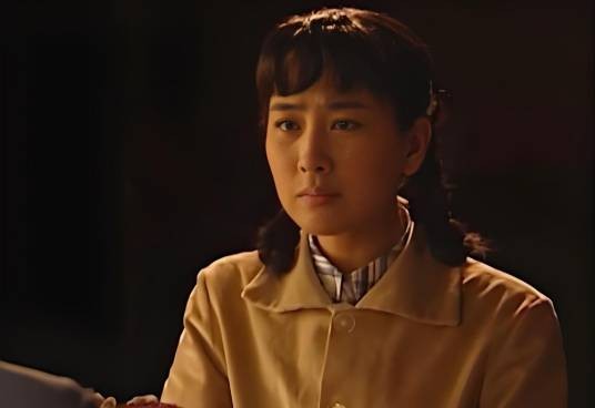 蓝欣(《善良背后》中马苏饰演的女性角色)