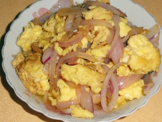 圆葱炒鸡蛋