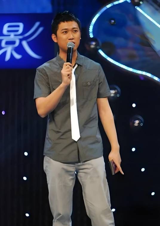 史强(中国内地男主持人、制片人,亲子教育KOL,AIDA自由潜水教练)