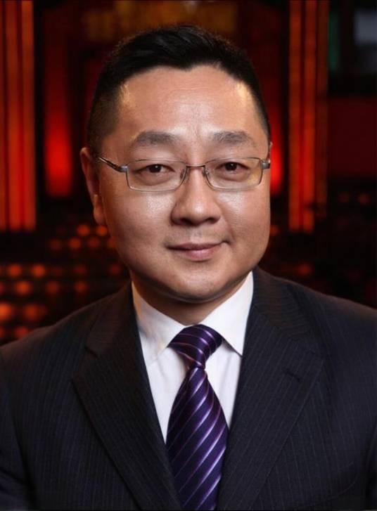 张绍刚（中国内地男主持人、中国传媒大学教授、博士生导师）