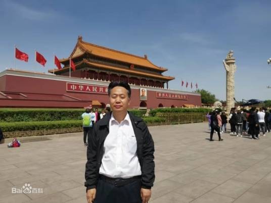 杨锦(公安部新闻宣传局党委副书记、副局长,一级巡视员)