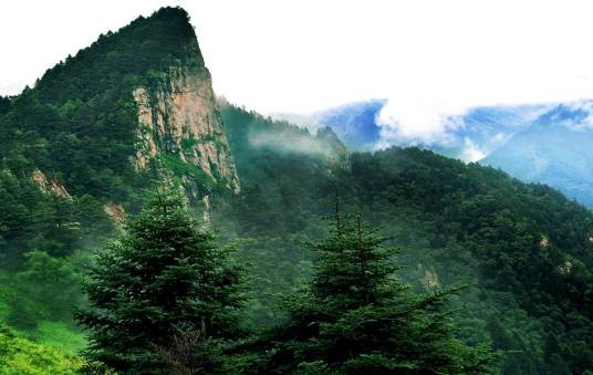 太白山（秦岭山脉主峰，中国大陆青藏高原以东第一高峰）