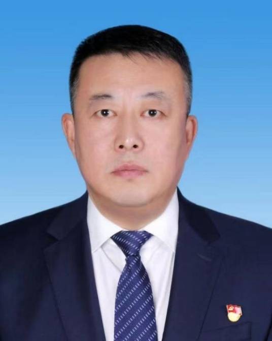 王昆鹏（内蒙古自治区呼伦贝尔市红十字会党组书记、常务副会长、秘书长）