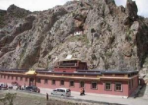 贝大日如来佛石窟寺和勒巴沟摩崖