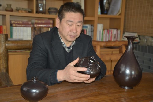 周祖毅(山东省陶瓷艺术大师、山东省工艺美术大师)