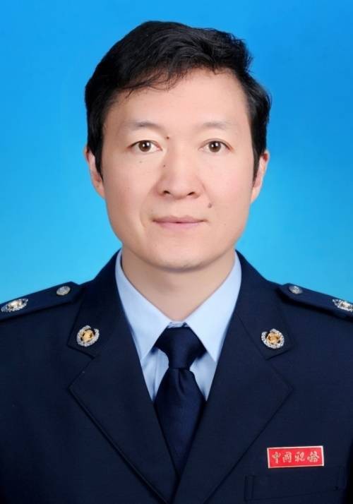 张岳军（国家税务总局张家港保税区税务局党委委员、副局长）