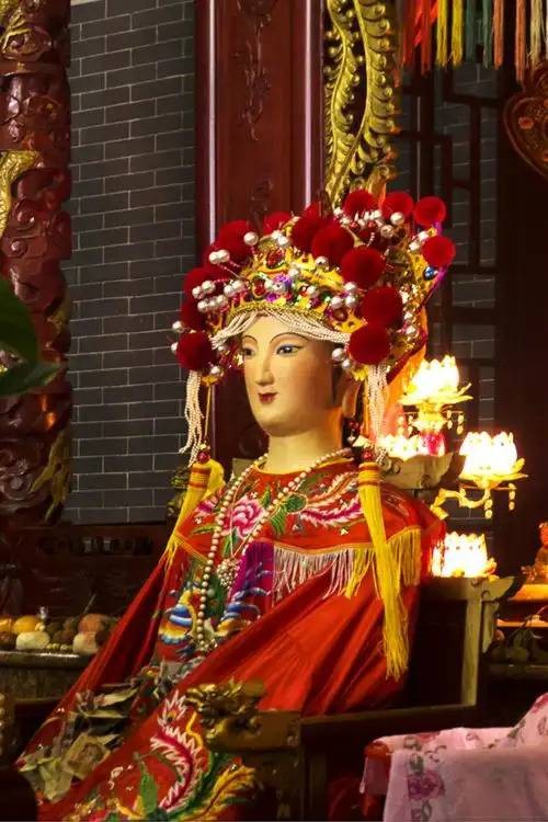 龙母诞