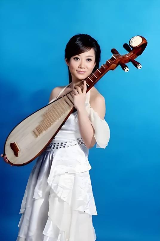 蒋彦（中国内地青年琵琶演奏家，中国十大青年琵琶演奏家之一）