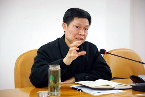 应代明