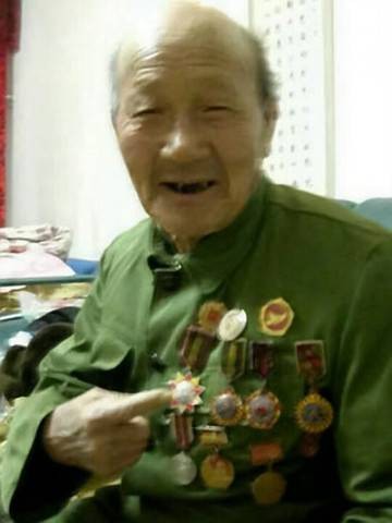 张立春（抗美援朝英雄）