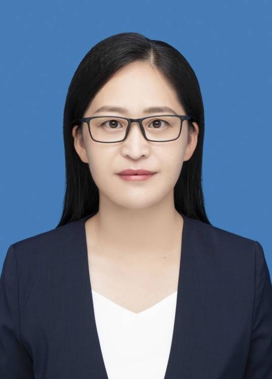 于婷婷（江苏省盐城市亭湖区委常委、盐城环保科技城党工委副书记、管委会主任）