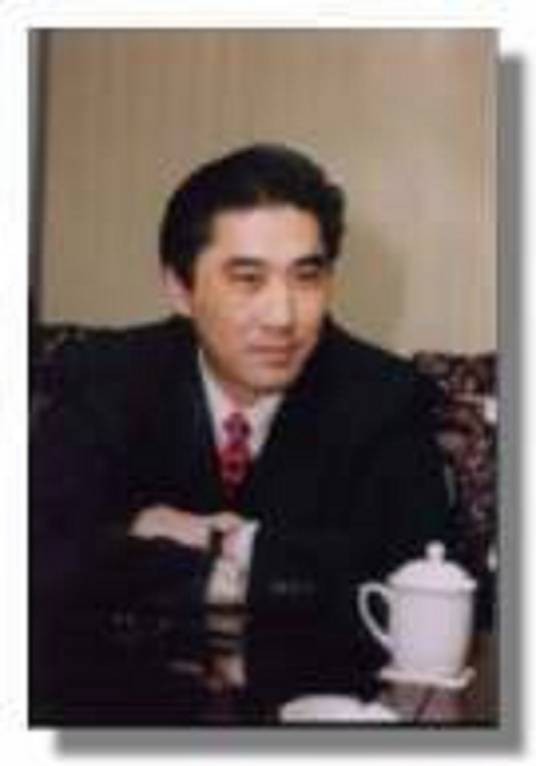 龙长生（香港威龙投资基金执行董事）