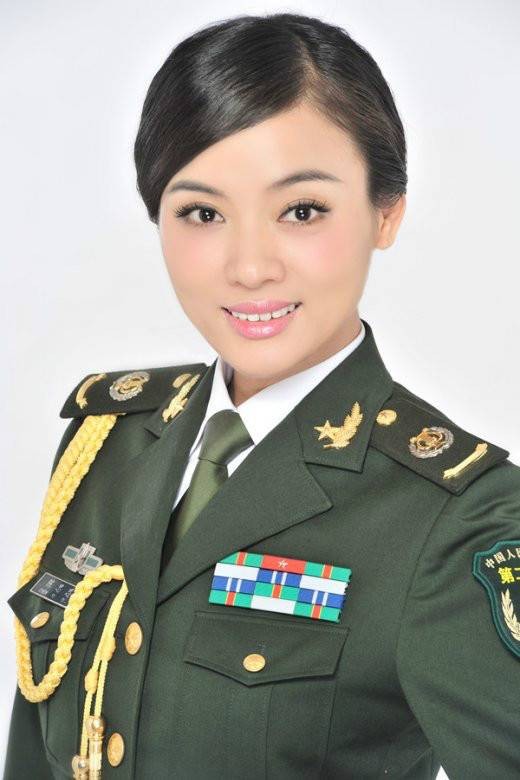 陈思思（中国内地女高音歌唱家，一级演员）
