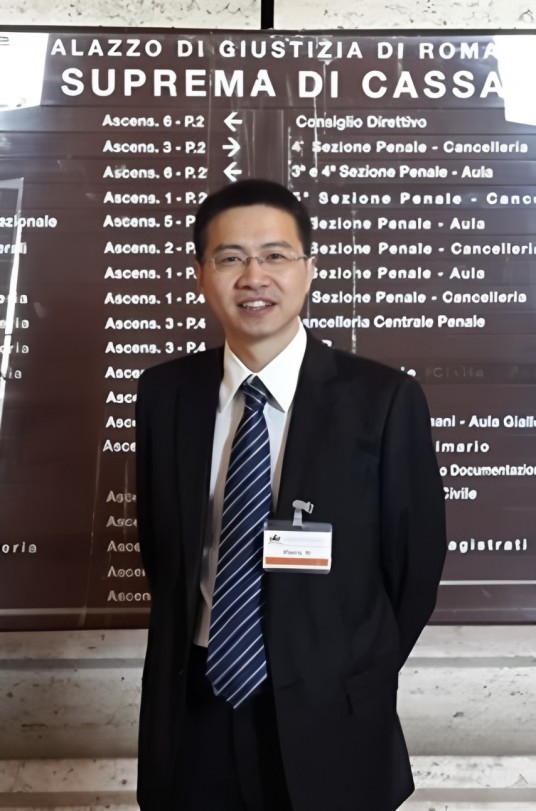 胡东海（中南财经政法大学教授）