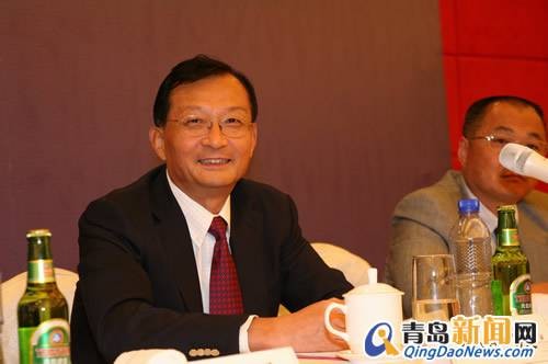 孙明波（中国青岛啤酒股份有限公司原董事长）