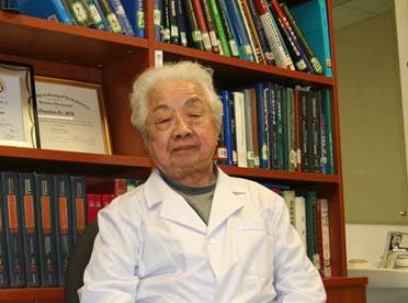 李果珍（中国医学影像学家、北京医院放射科原主任）