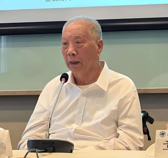 章念驰（上海东亚研究所所长）