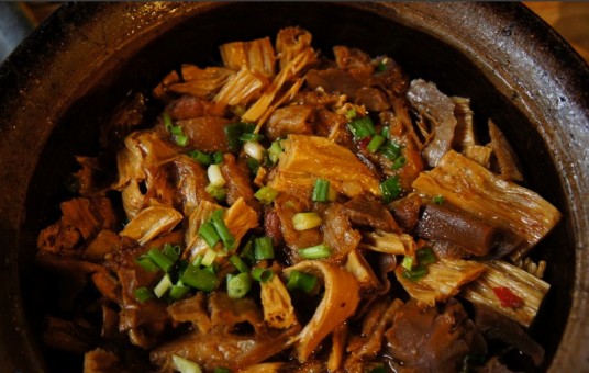 腐竹烧肉