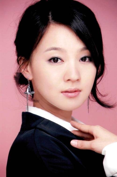 全素妍（韩国女演员、音乐人）